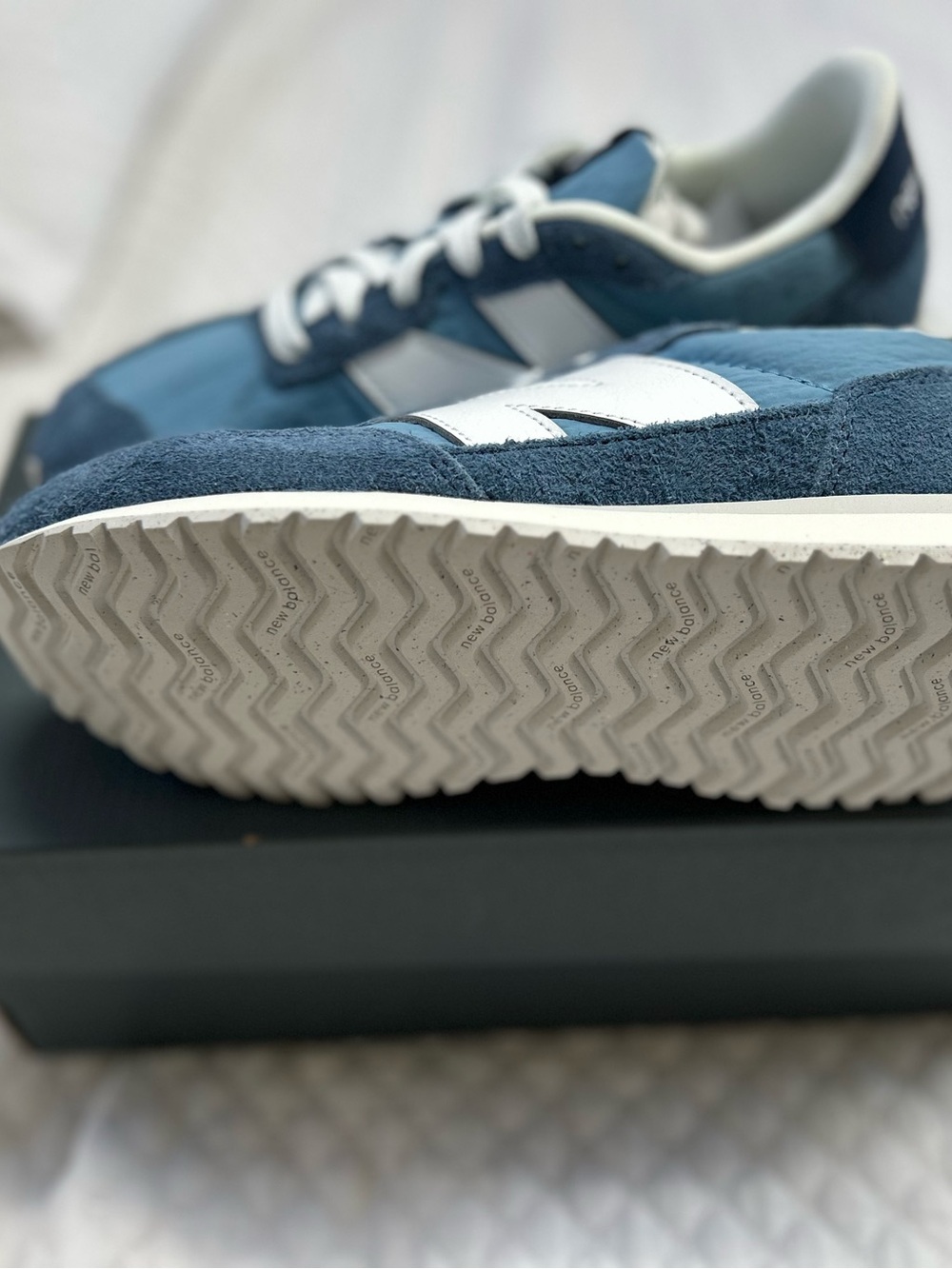 New Balance Women’s 237 Light Blue and Suede Sneaker. - Picture 6 of 10